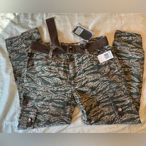 REQUEST Men’s Jeans Green Camo Cargo Pants 36 x 30 NWT